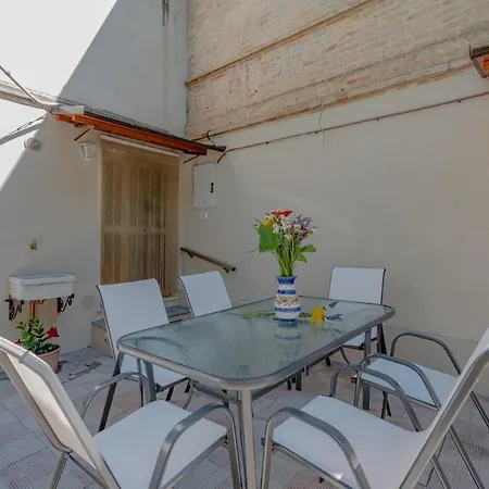 Sotto La Porta Borea 아파트