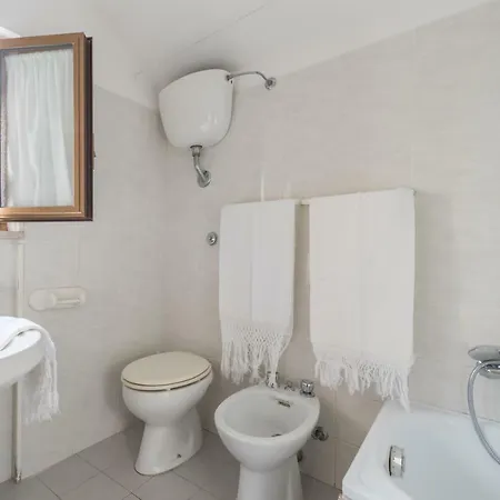 Sotto La Porta Borea * 치타 산트  안젤로