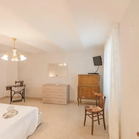 아파트 Sotto La Porta Borea 치타 산트  안젤로